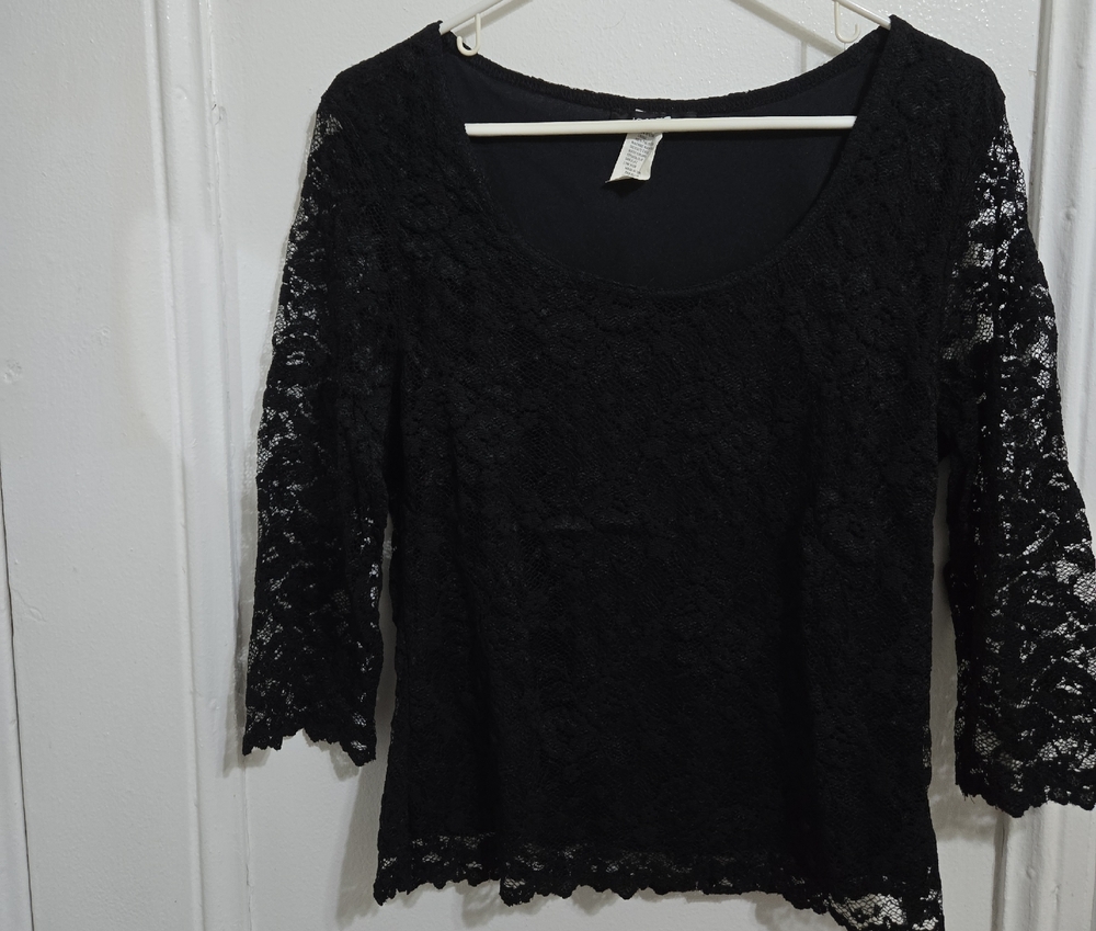 Black Lace 3/4 Sleeve Blouse